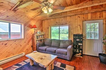 Cozy Cabin Retreat ~ 2 Mi To White Mountain Skiing