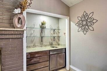 Family Friendly El Paso Abode W/ Large Yard!