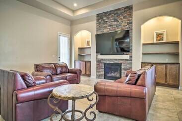 Family Retreat: 2 Blocks To Sonoma Golf Club!