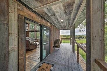 Galena Cabin W/ Wraparound Porch & Game Room!