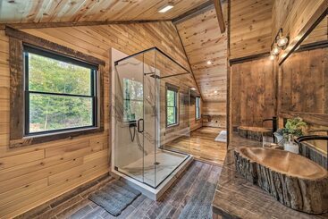 Galena Cabin W/ Wraparound Porch & Game Room!