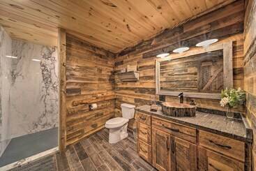 Galena Cabin W/ Wraparound Porch & Game Room!
