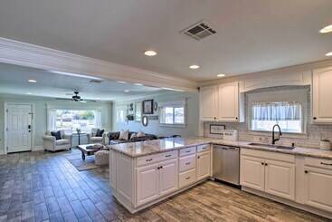 Gilbert Home W/ Fire Pit: Walk To Downtown!