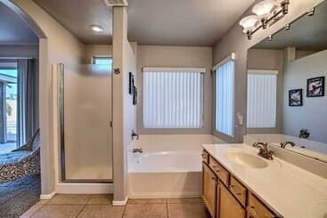 Gilbert Retreat W/ Outdoor Kitchen & Private Pool!