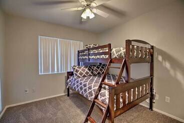 Gilbert Retreat W/ Outdoor Kitchen & Private Pool!