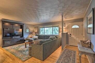 Prescott Home W/ Fireplace ~ 2 Mi To Downtown!