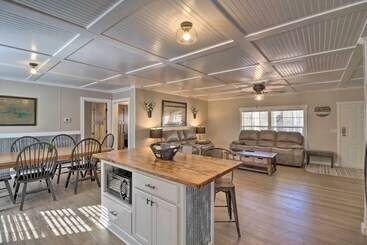 Lakefront Greers Ferry Cabin W/ Covered Boat Slip!