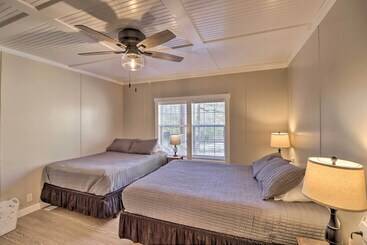 Lakefront Greers Ferry Cabin W/ Covered Boat Slip!