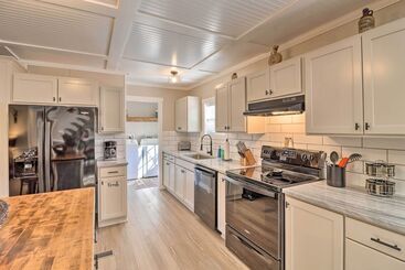 Lakefront Greers Ferry Cabin W/ Covered Boat Slip!