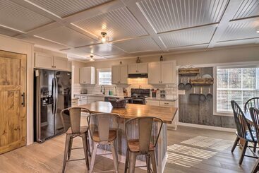 Lakefront Greers Ferry Cabin W/ Covered Boat Slip!