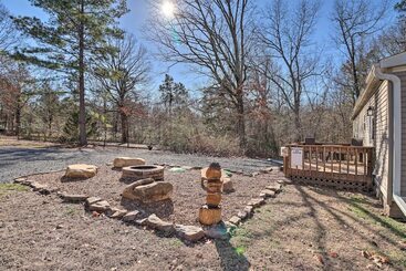 Lakefront Greers Ferry Cabin W/ Covered Boat Slip!