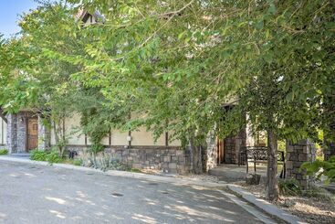 Luxurious Cedar City Getaway: 32 Mi To Brian Head!