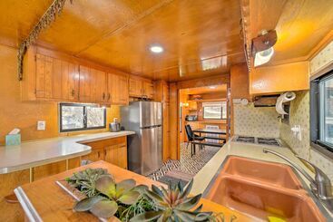 بيت ريفى Waterfront Payson Escape W/ Private Hot Tub & Deck