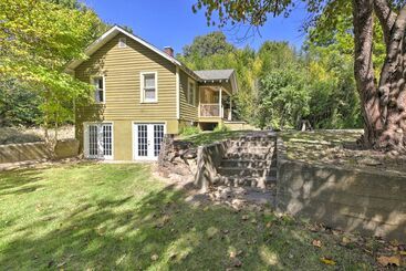 Pet Friendly Cottage W/ Fire Pit   3 Mi To Siu!