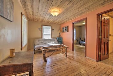 Pet Friendly Cottage W/ Fire Pit   3 Mi To Siu!