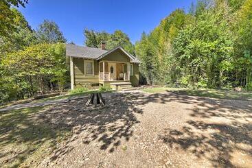 Pet Friendly Cottage W/ Fire Pit   3 Mi To Siu!