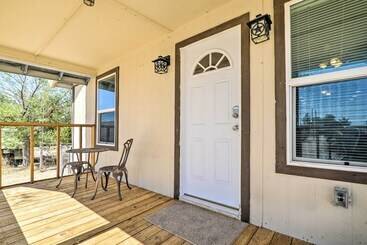 Pet Friendly Sierra Blanca Home In Downtown!