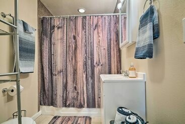Pet Friendly Sierra Blanca Home In Downtown!