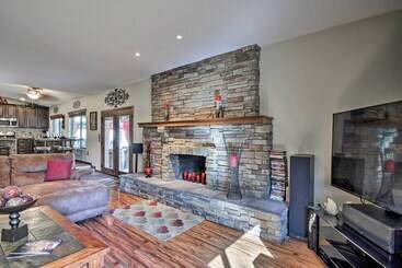 Red Mountain Mesa Oasis: Pool, Bar & Game Room!