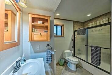 Ruidoso Cabin W/ Deck & Grill   Walk To Town!