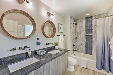 Scottsdale Oasis W/ Pool & Putting Green!
