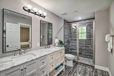 Spacious Houston Family Home With Game Room!