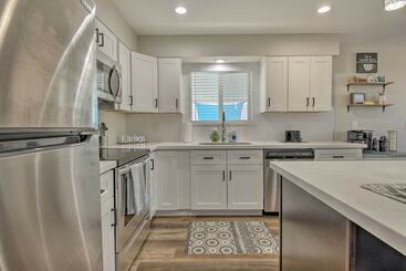 Tempe Retreat W/ Spacious Yard ~ 1 Mi To Asu!