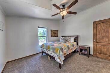 Tree Lined Alto Cabin: Near Parks & Trails!