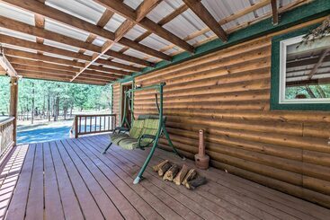 Tree Lined Alto Cabin: Near Parks & Trails!