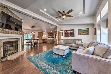 Tree Lined Alto Cabin: Near Parks & Trails!