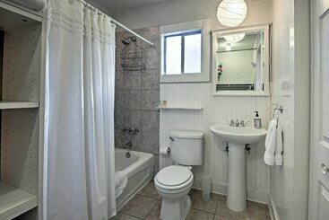 Trendy  Austin Soul  Home: Walk To South Congress!