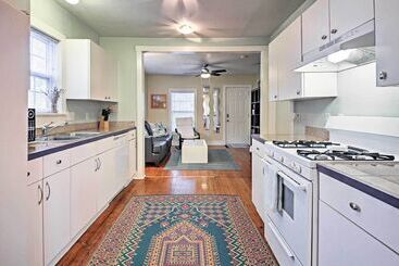 Trendy  Austin Soul  Home: Walk To South Congress!