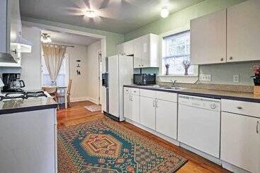 Trendy  Austin Soul  Home: Walk To South Congress!