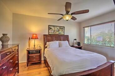 Tropical Oceanside Home W/ Deck, Walk To Beach