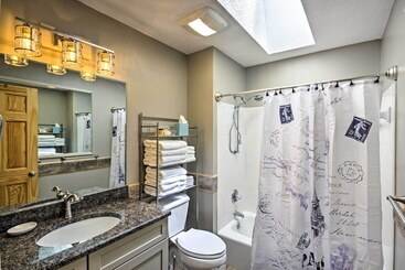 Arden Vacation Rental W/ Private Hot Tub & Grill!