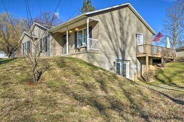 Berkeley Springs Vacation Home W/ Fire Pit!