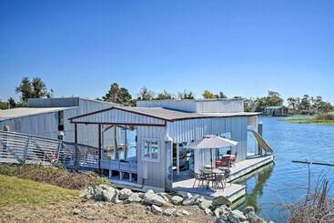 Bethel Island Retreat W/ Private Boat Slip!