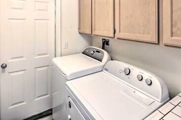 Bullhead City Escape W/ Patio On Golf Course!