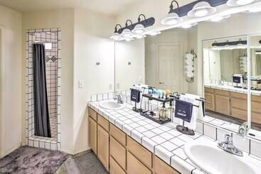 Bullhead City Escape W/ Patio On Golf Course!