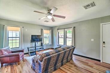 Centrally Located Lawton Home: Dogs Welcome!