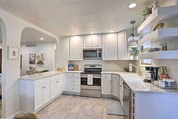 Contemporary Boise House W/ Large Backyard!