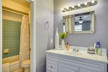 Family Friendly Lakeland Home W/ Private Hot Tub!