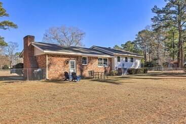 Family Friendly New Bern Home W/ Backyard!