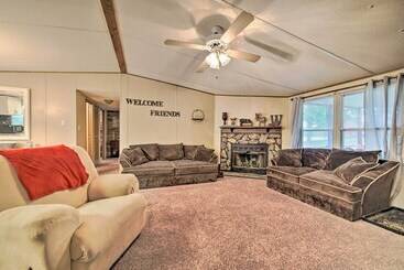 별장 Family Friendly Norris Lake Home W/ Fire Pit!