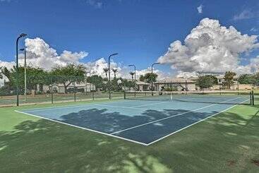 Gilbert House W/ Private Pool & Golf Course Views!