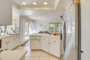 Gorgeous Vista Home W/ Private Pool & Spa!