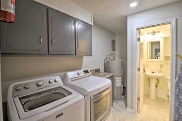 Greers Ferry Home W/ Yard, < 1 Mi To Marina!