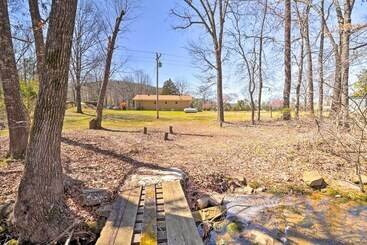 Greers Ferry Home W/ Yard, < 1 Mi To Marina!