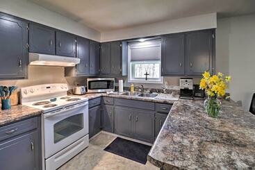 Greers Ferry Home W/ Yard, < 1 Mi To Marina!