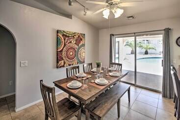 Lake Havasu Home   2 Mi From Main Launch Ramp!